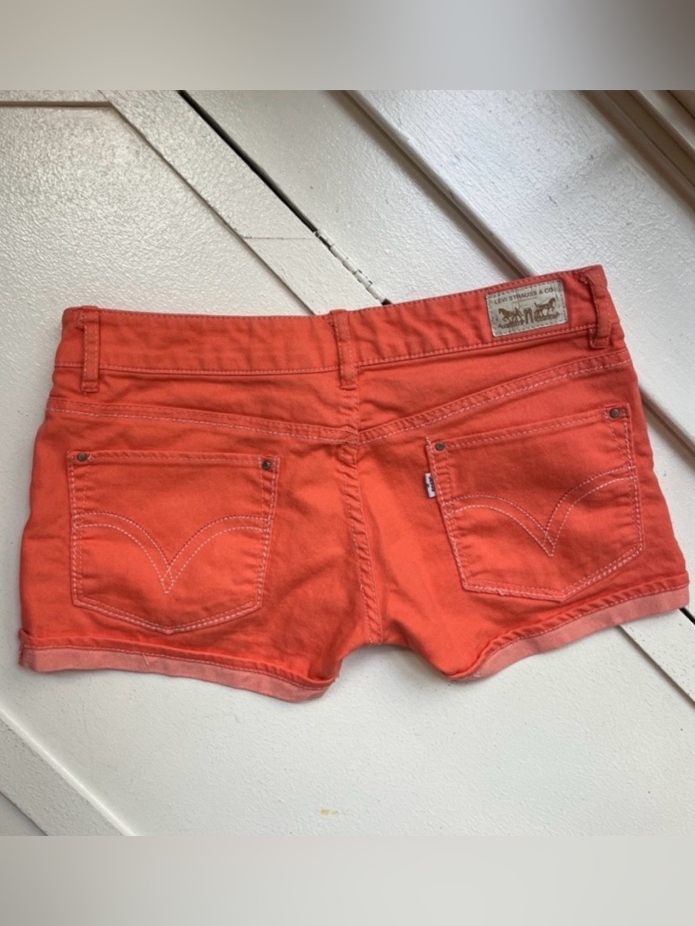 📸☀️ Levi's • Cotton Blend Shorty Shorts in Peach / Coral • Junior's Size 5
